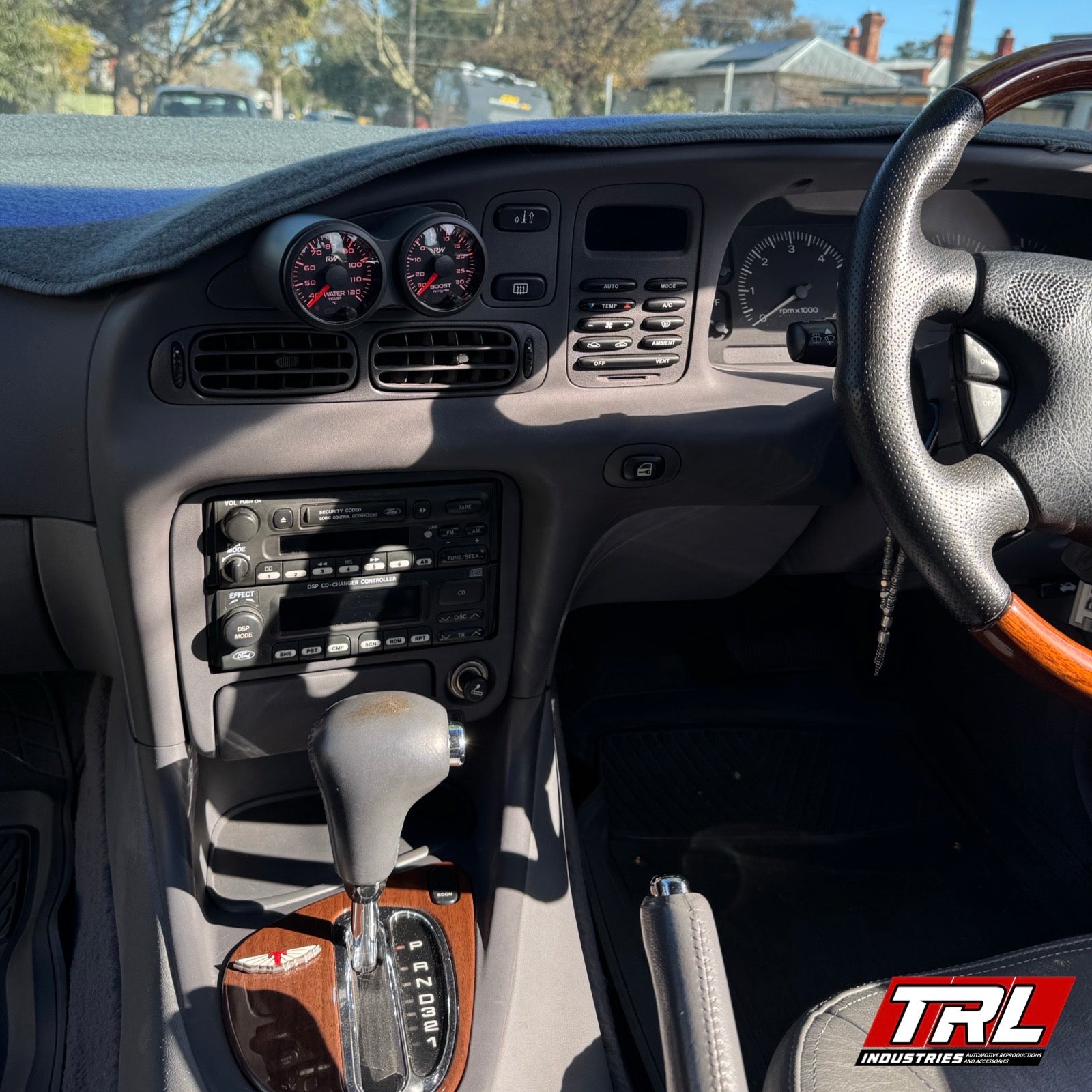 EF/EL Falcon Fairmont Clock Dual Gauge Holder