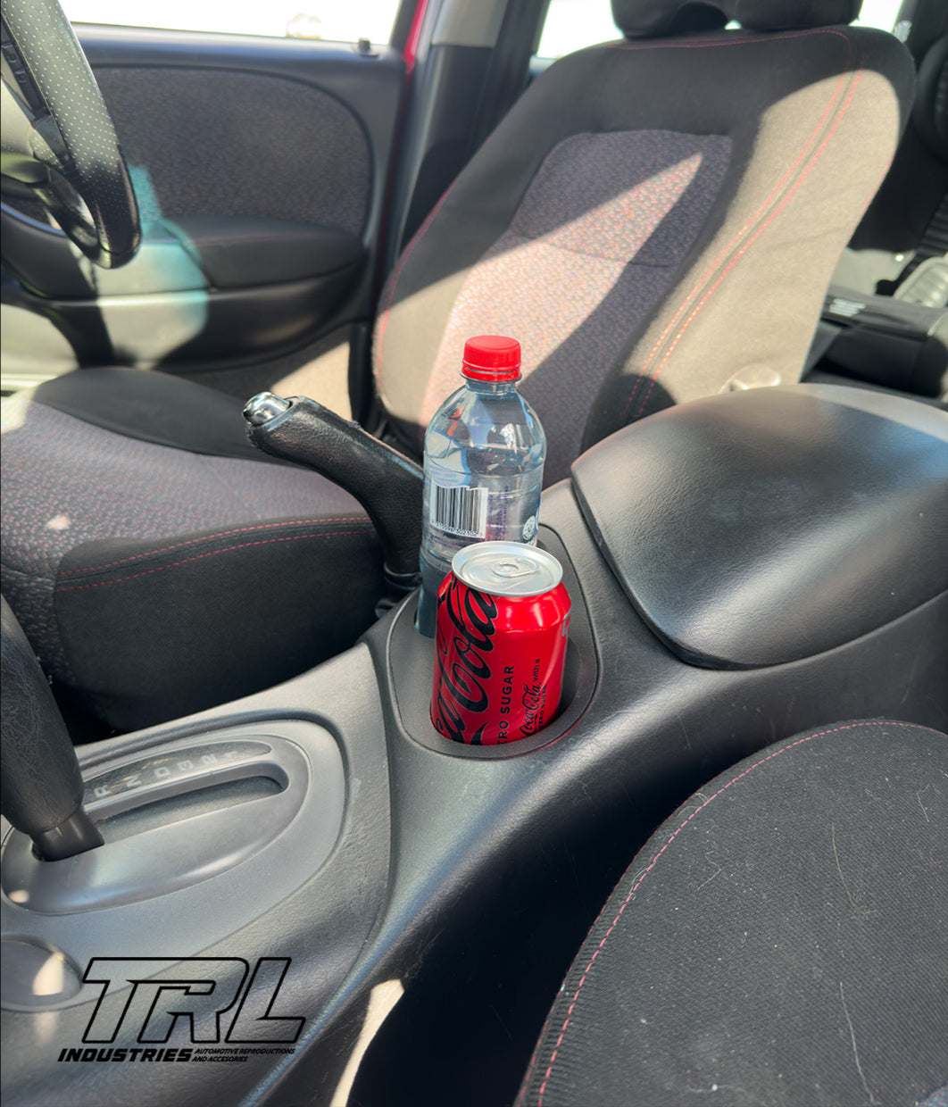 AU Falcon Fairmont Cup Holders image 0