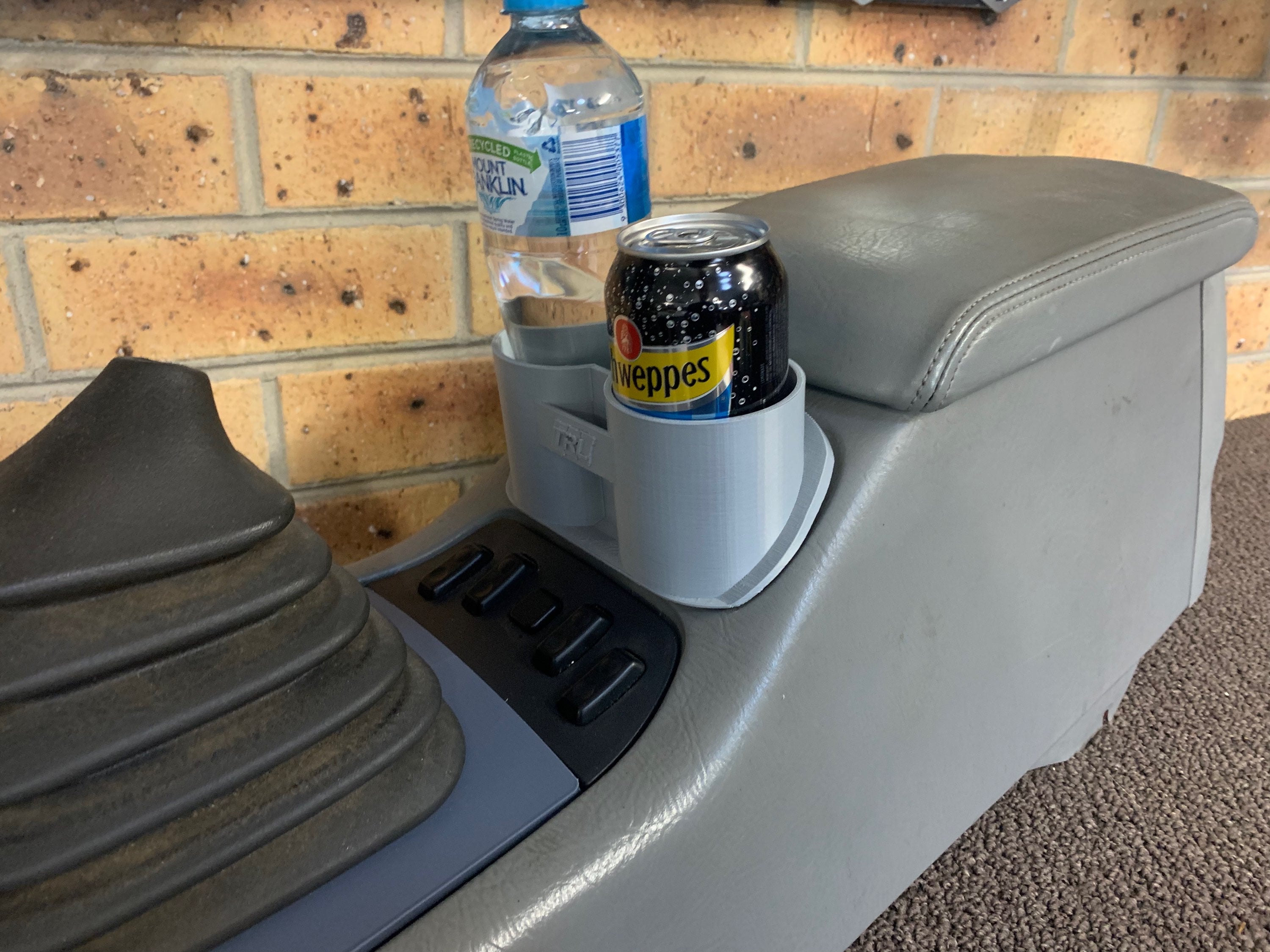 EA-ED Fairmont/Fairlane Cup Holders  image 0