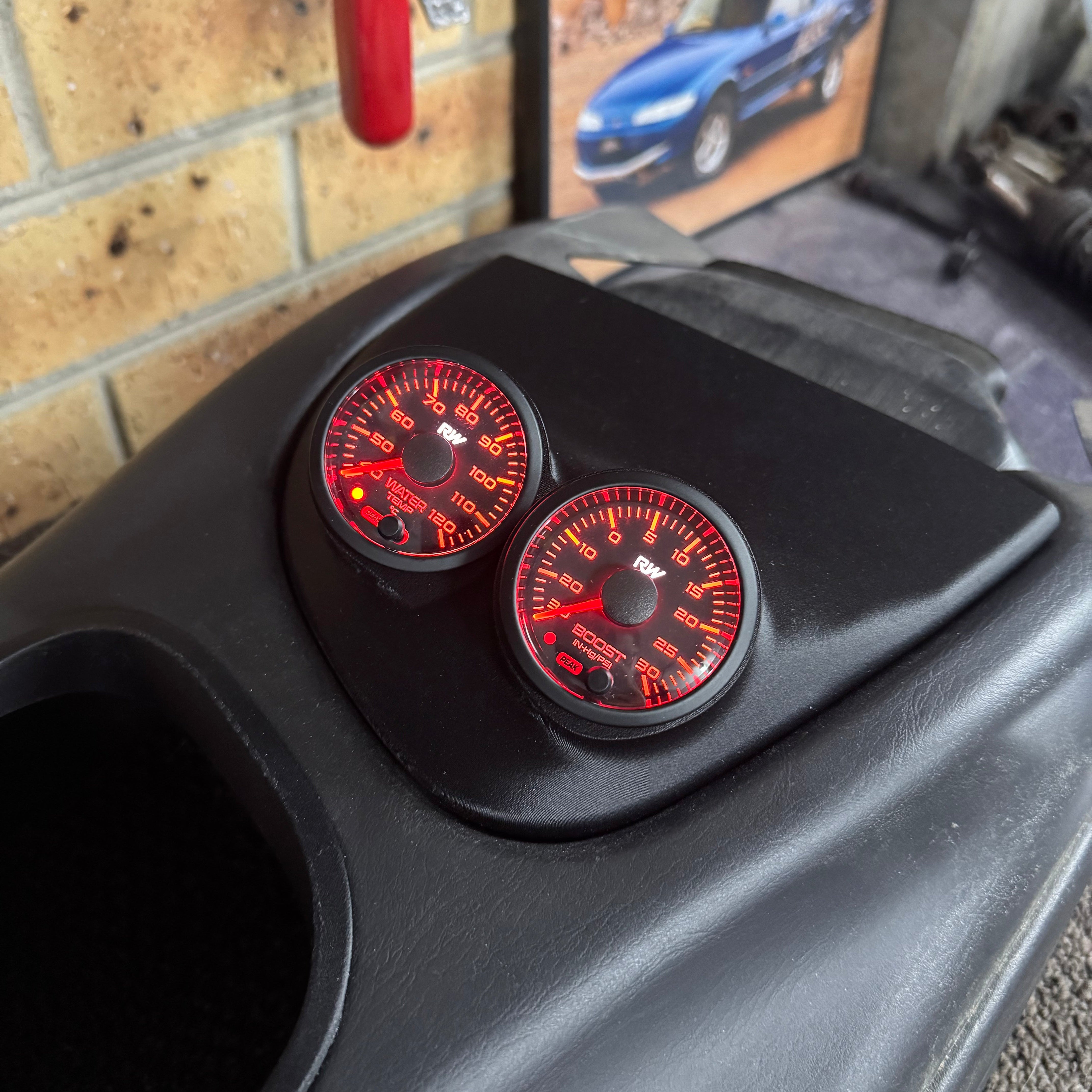 AU Falcon Fairmont Dual Gauge Holder