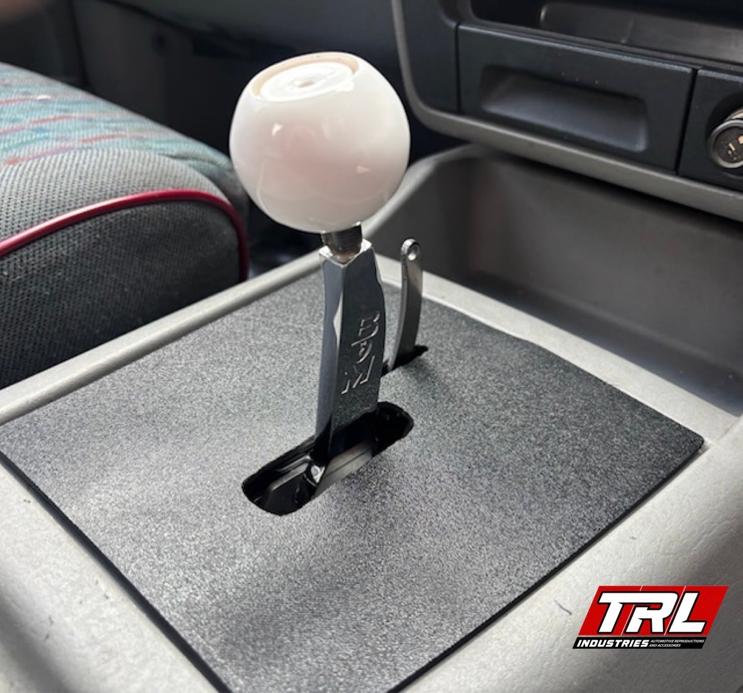 EA-ED XH Manual Shift Surround BLANK